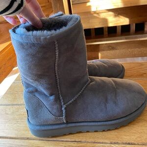UGG grey classic boot